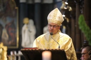 biskup robert chrząszcz